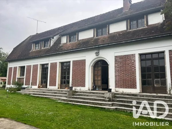 Maison 7 pièces 210 m²
