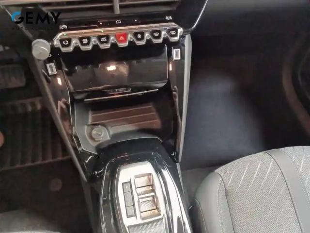 Peugeot 208 electrique 156 ch 54 kwh — photo 13
