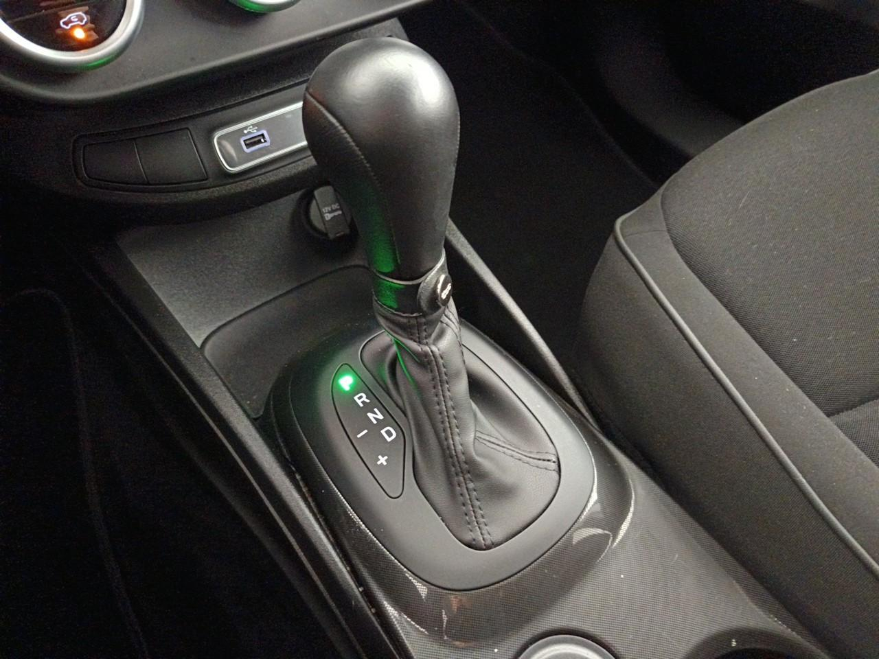 Fiat 500X 1.5 firefly 130 ch s/s dct7 hybrid dolcevita 500x — photo 28