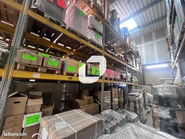Bureau 321 m²