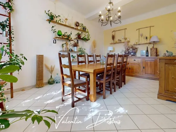 Maison 9 pièces 209 m²