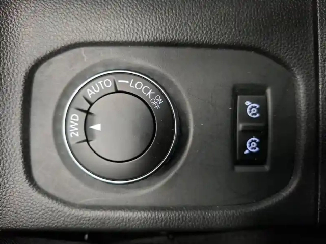 Dacia Duster blue dci 115 4x4 — photo 30