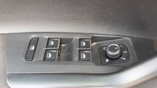 Volkswagen Polo 1 TSI 115 - R-Line – 2018 – 129202 km – Essence – Boîte Automatique — photo 6