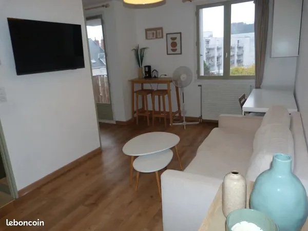 Studio 1 pièce 21 m²