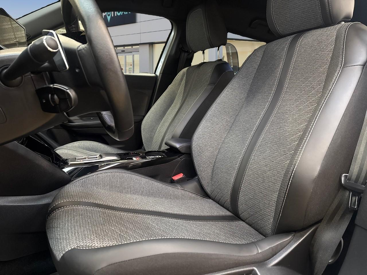 Peugeot 2008 1.2 puretech 130ch s&s allure eat8 — photo 9