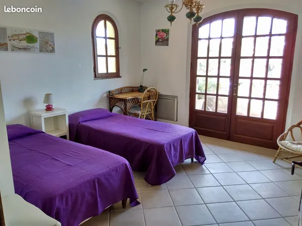 Chambre meublée (colocation) dans villa du Cap