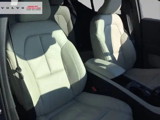 Volvo Xc40 t5 recharge 180+82 ch dct7 — photo 59