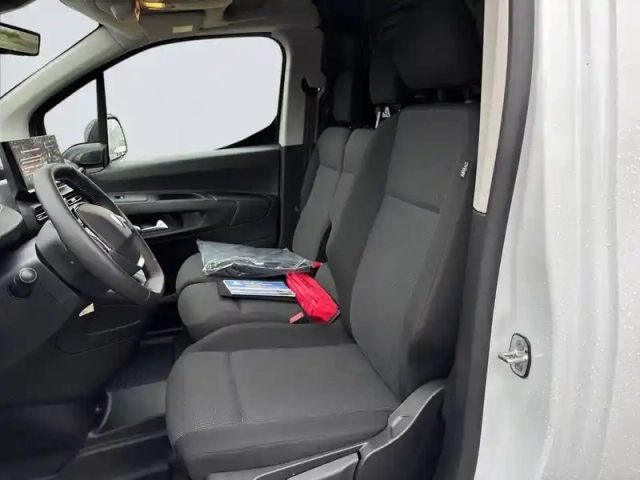 Peugeot Partner fourgon m diesel 100 ch manuelle