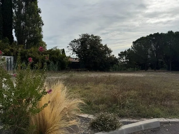 Terrain 522 m²