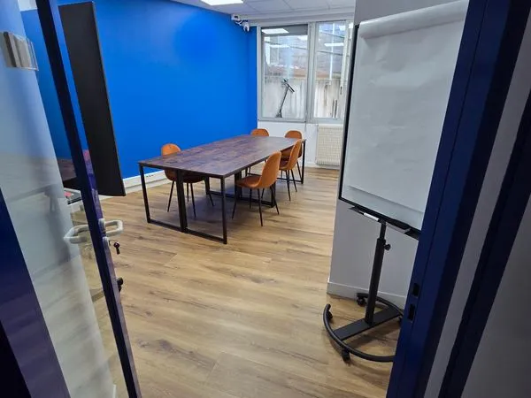 Bureaux premium entièrement aménagés - Châteauroux hypercentre - env. 94 m² - prêts à travailler