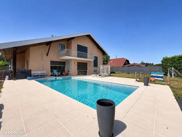 Villa 6 pièces 173 m²