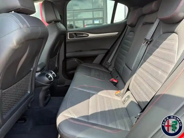 Alfa Romeo Stelvio 2.2 diesel 210ch competizione q4 at8 — photo 12