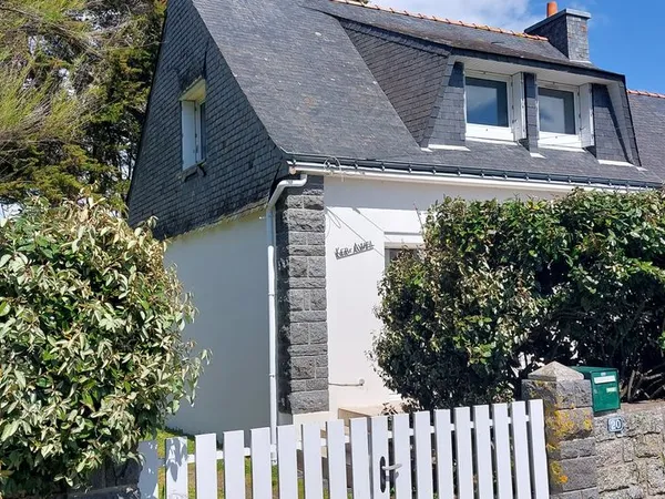 KERAWEL maison au calme 8 p. -plage à 800m à pied