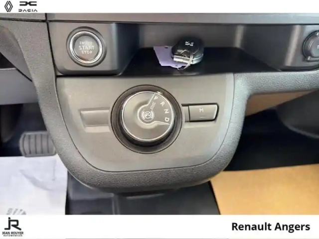 Peugeot Expert fg xl 2.0 bluehdi 180ch s&amp;s cabine approfondie fixe eat8 — photo 6