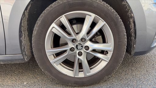 Skoda Fabia 1.5 TSI 150 DSG7 - Style – 2022 – 37900 km – Essence – Boîte Automatique — photo 17