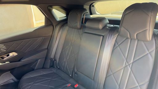 DS DS7 Crossback 1.6 E-Tense 225 Hybrid EAT8 - Rivoli – 2021 – 8950 km – Hybride rechargeable – Boîte Automatique — photo 30