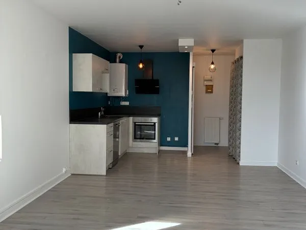 Appartement T2 rénové - 43,15 m² - Vendu loué