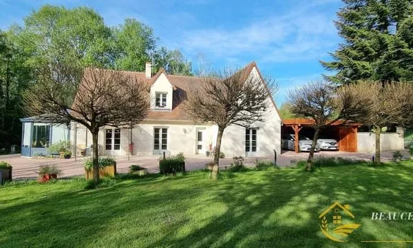Maison 7 pièces 235 m²