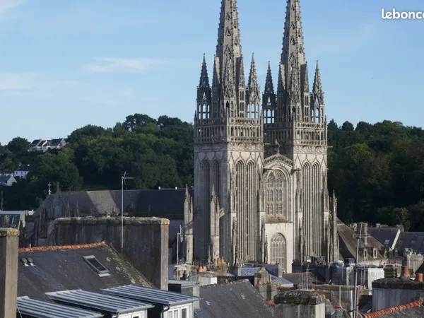 Loue appartement centre ville
