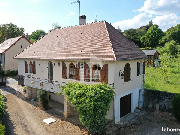 Maison 2 pièces 84 m²