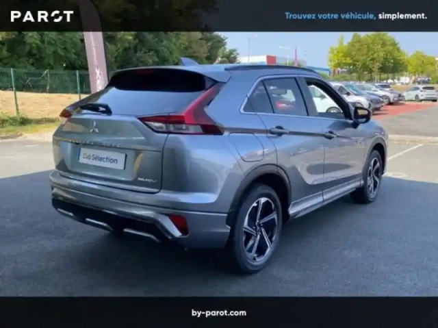 Mitsubishi Eclipse 2.4 mivec phev 188ch instyle 4wd — photo 2