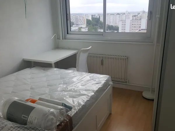 Belle chambre meublée 400 tcc près du campus ARTEM et fac des Sciences 400