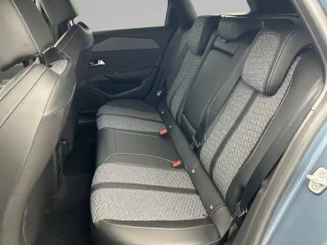 Peugeot 308 sw hybrid 145 e-dcs6 — photo 12
