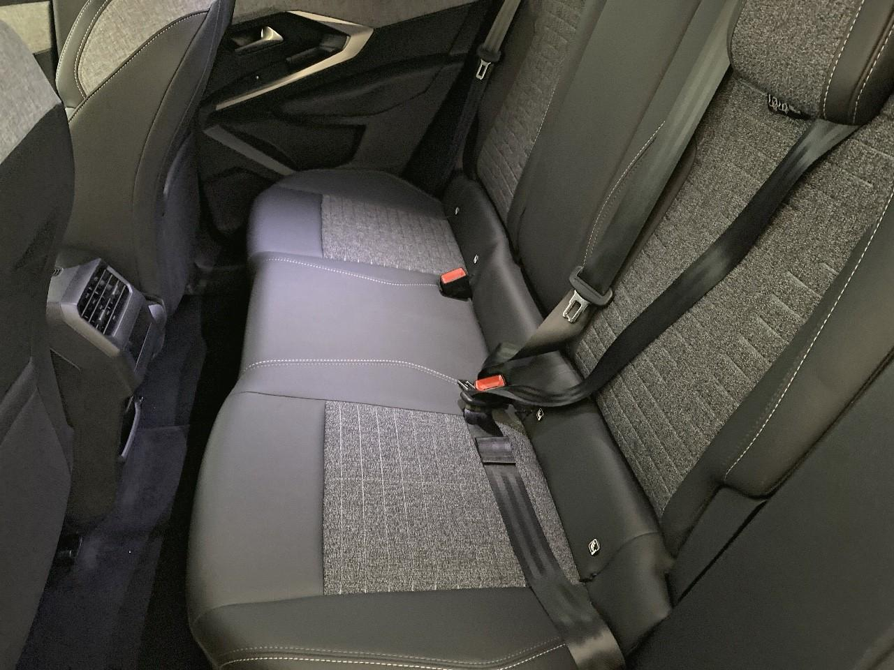 Peugeot 3008 electrique 210 ch 73 kwh allure — photo 10