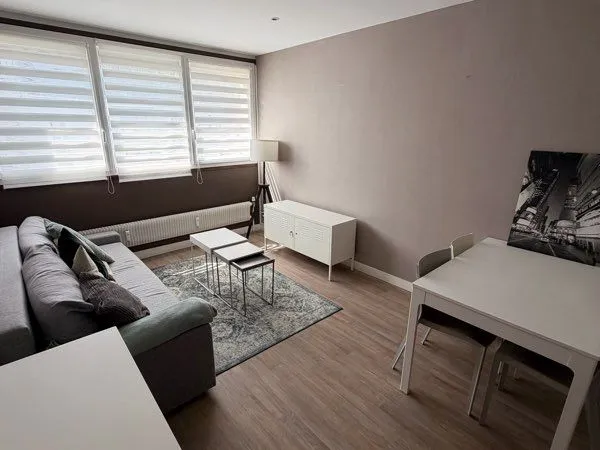 F2 meublé 47 m² - Parking privatif - Résidence sécurisée