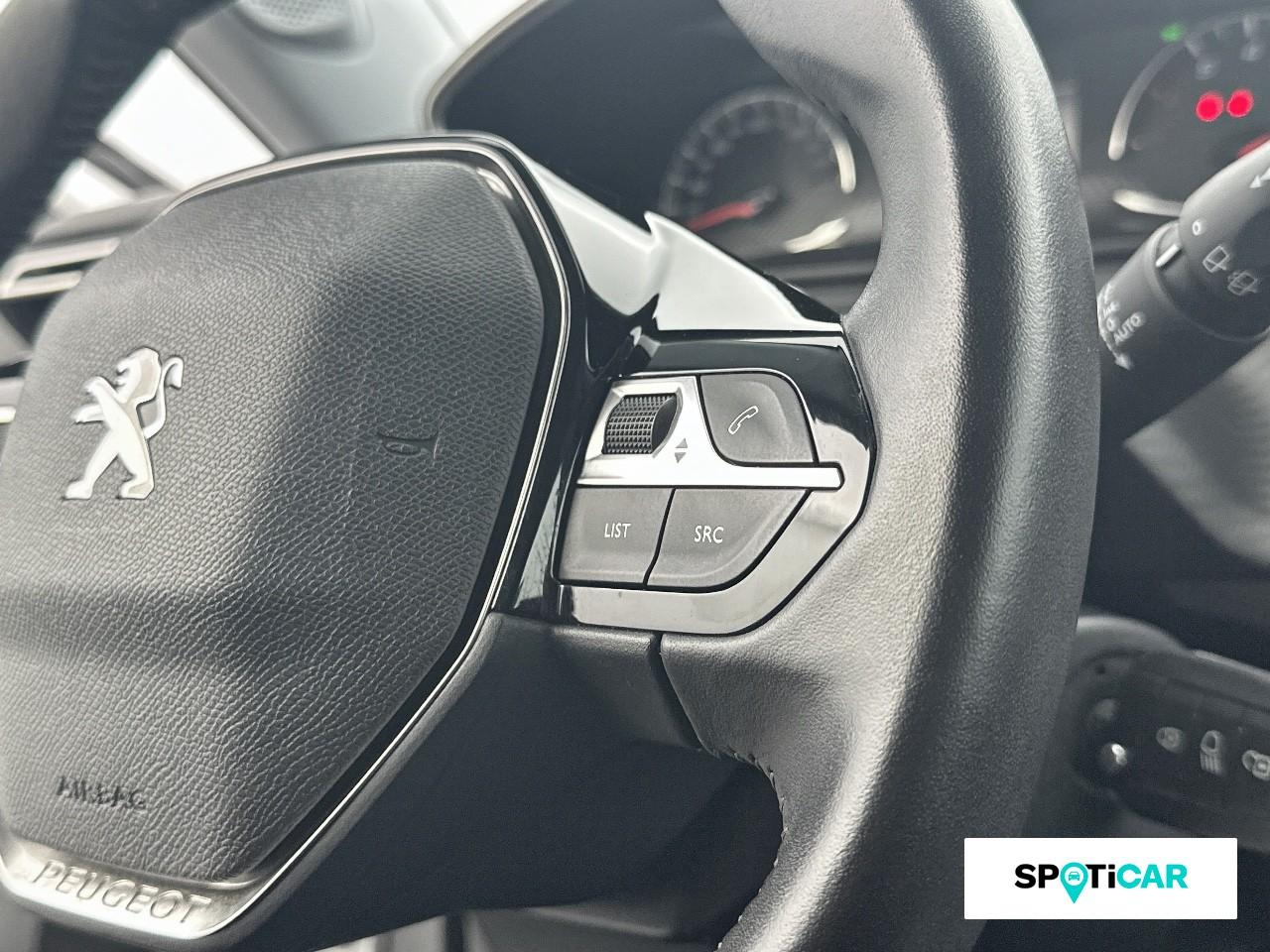 Peugeot 2008 1.2 puretech 100ch s&s style — photo 17