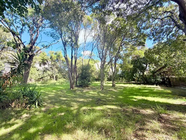 Terrain 1600 m²