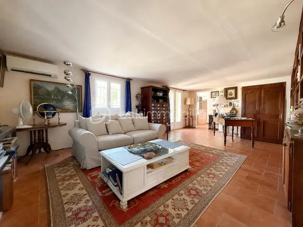 Maison 5 pièces 184 m²