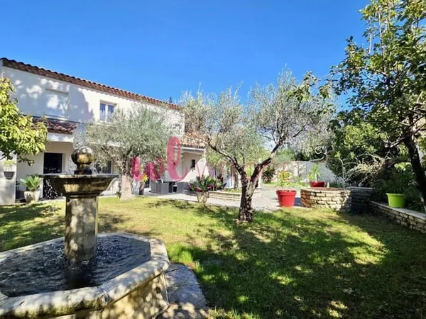 Villa 5 pièces 150 m²