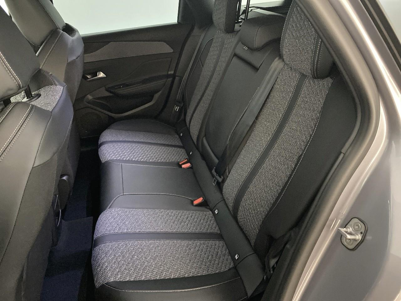 Peugeot 308 sw bluehdi 130ch s&s eat8 allure — photo 10
