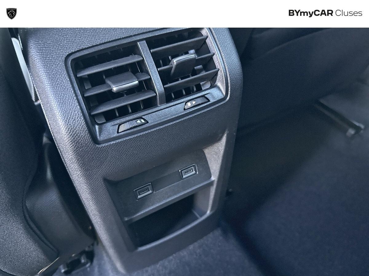 Peugeot 308 Plug-in Hybrid 195 ch e-DCS7 — photo 15