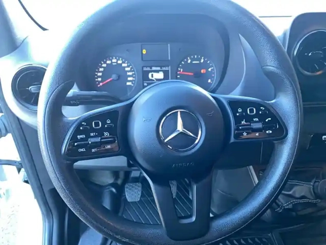 Mercedes Sprinter fgn 215 cdi 39 3.0t fwd — photo 20