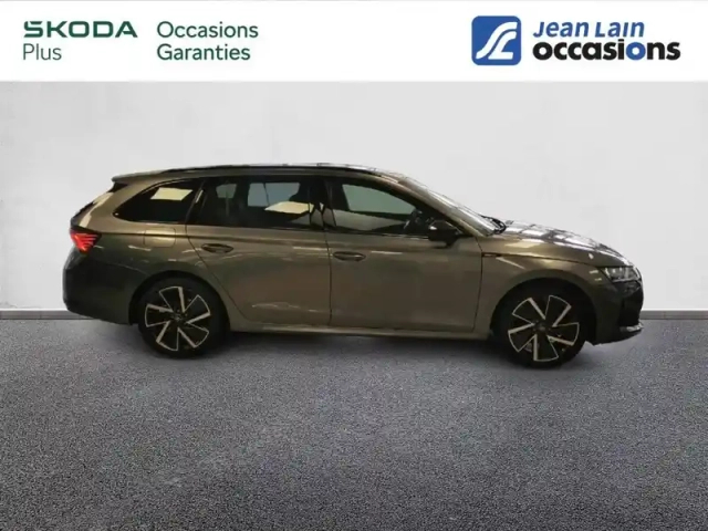 Skoda Octavia combi 1.5 tsi hybrid 150 ch act dsg7 — photo 4