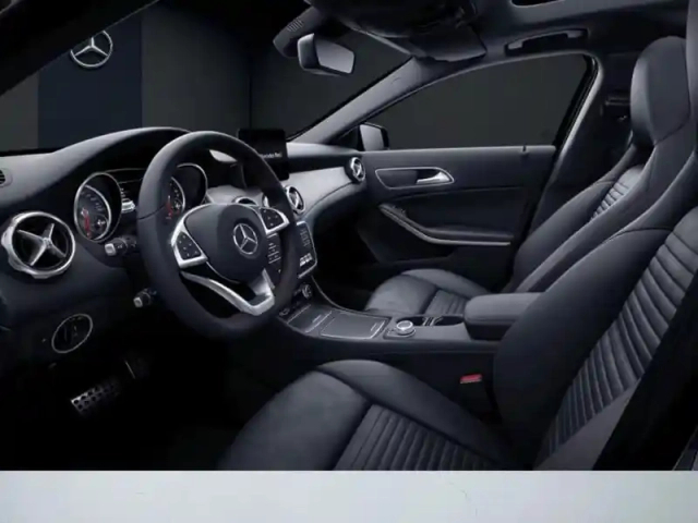 Mercedes Gla 200 d fascination — photo 10