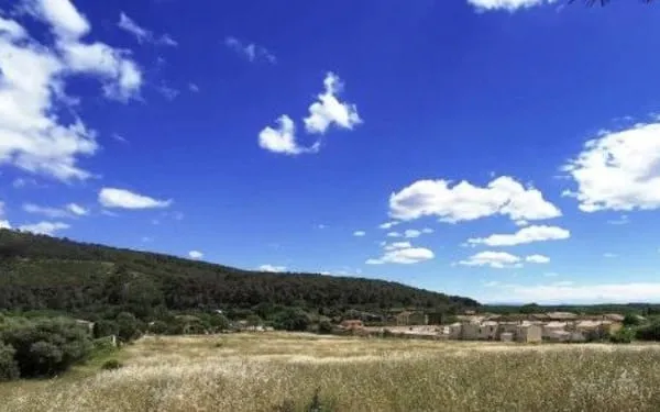 Terrain 1136 m²
