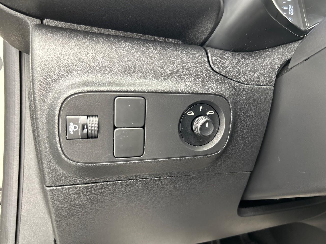 Citroën C3 puretech 83 ch bvm5 plus — photo 21