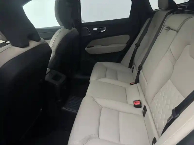 Volvo Xc60 t6 awd hybride rechargeable 253 ch+145 ch geartronic 8 — photo 14