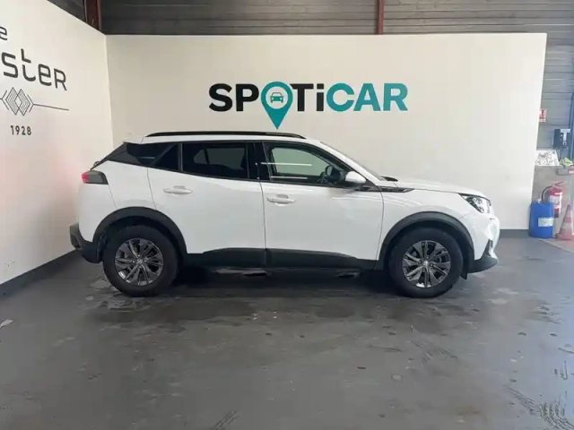 Peugeot 2008 puretech 100 s&amp;s bvm6 — photo 4