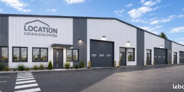 BÂTIMENT D'ACTIVITÉ À LOUER - DE 200 À 700 m²