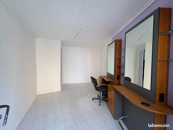 Local commercial - Proche parking