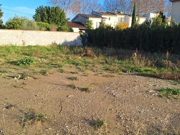 Terrain 407 m² Charleval
