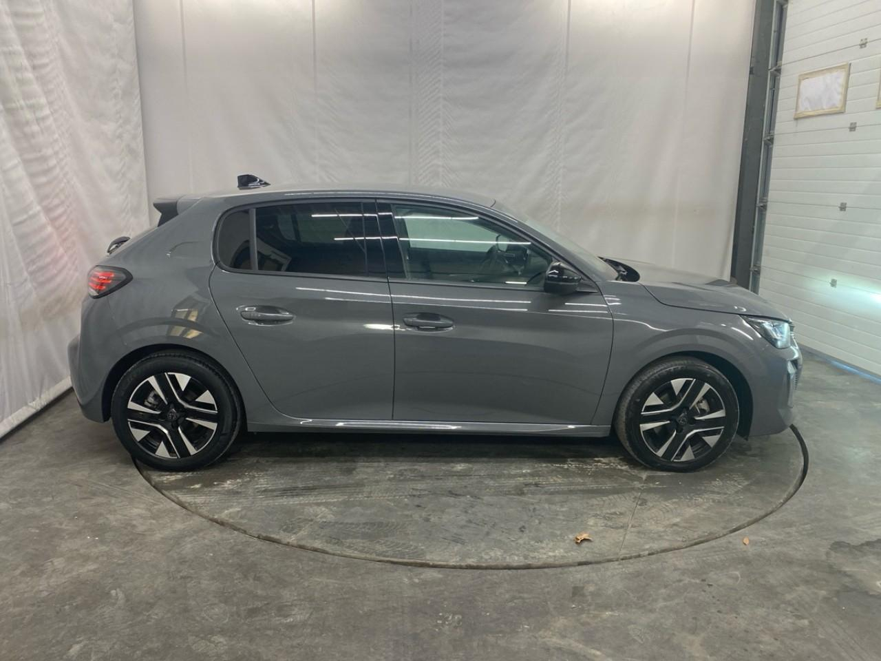 Peugeot 208 100 s&s bvm6 allure — photo 6