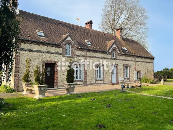 Maison 8 pièces 250 m²