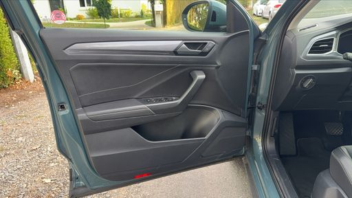 Volkswagen T-Roc 1.5 TSI 150 DSG7 - Lounge – 2024 – 28034 km – Essence – Boîte Automatique — photo 25