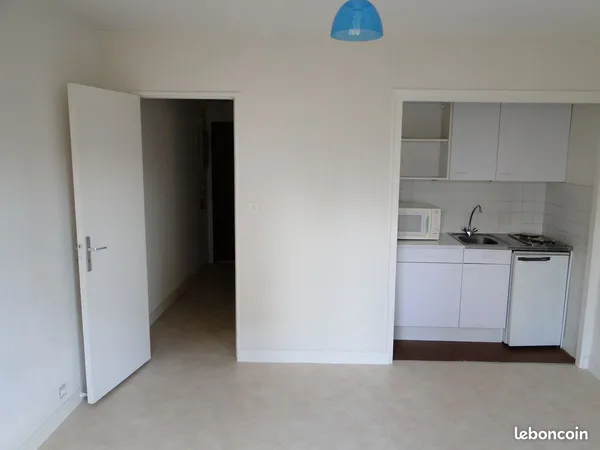 Studio 1 pièce 21 m²