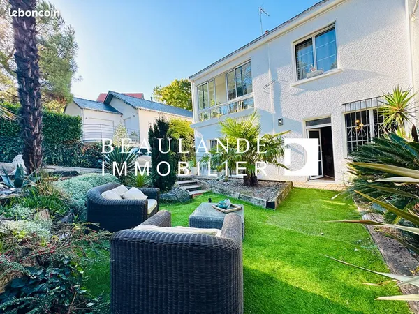 Maison 9 pièces 180 m²